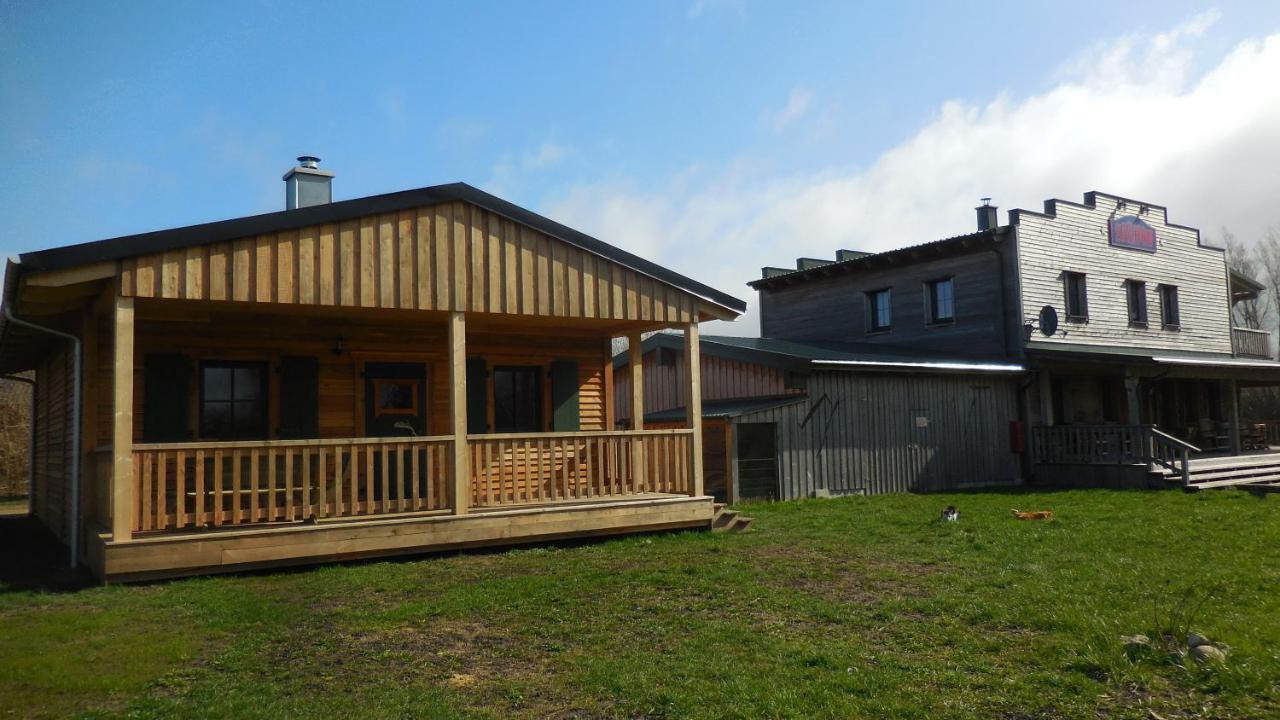 Horse Lake Ranch Neuendorf  Bagian luar foto